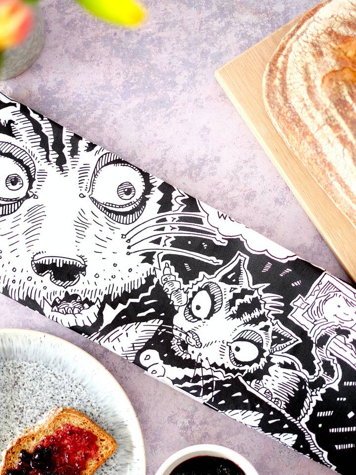 Torchon illustré Loadacat© 100 % coton et respectueux de l'environnement pour la vente par Ruftyroohah