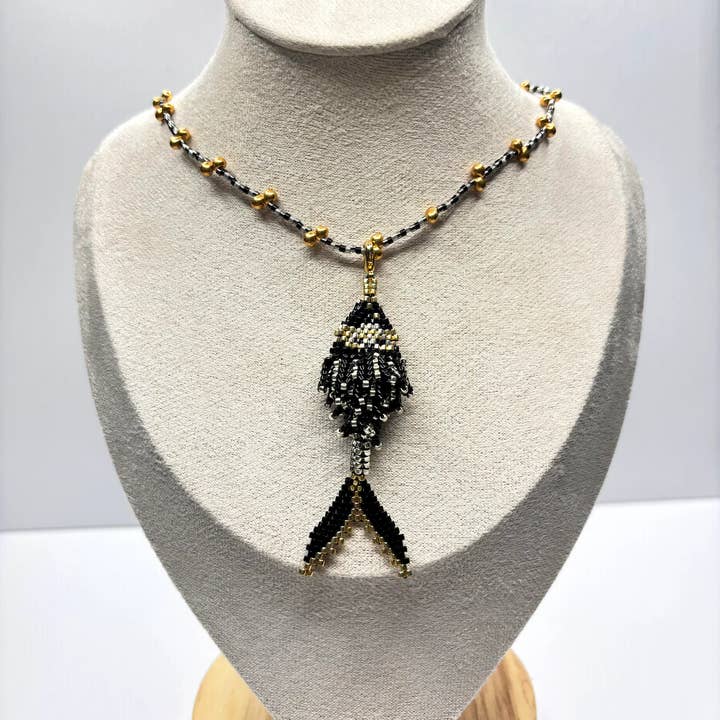 Bellalu Jewelry and Accessories - Wholesale Pendant/Charm Necklace - Murano Fish Shape Necklace2