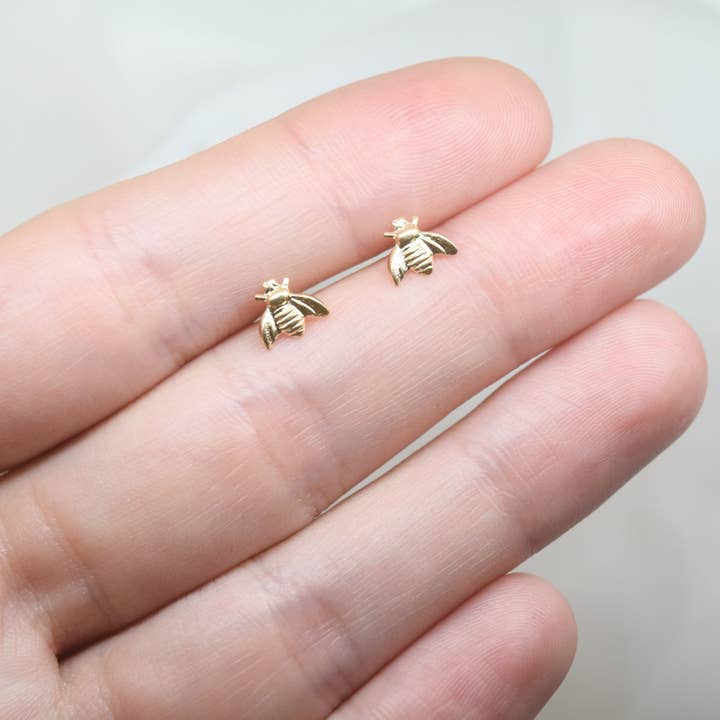 Boucles d'oreilles à tige Bumble pour la vente par LK Jewelers
