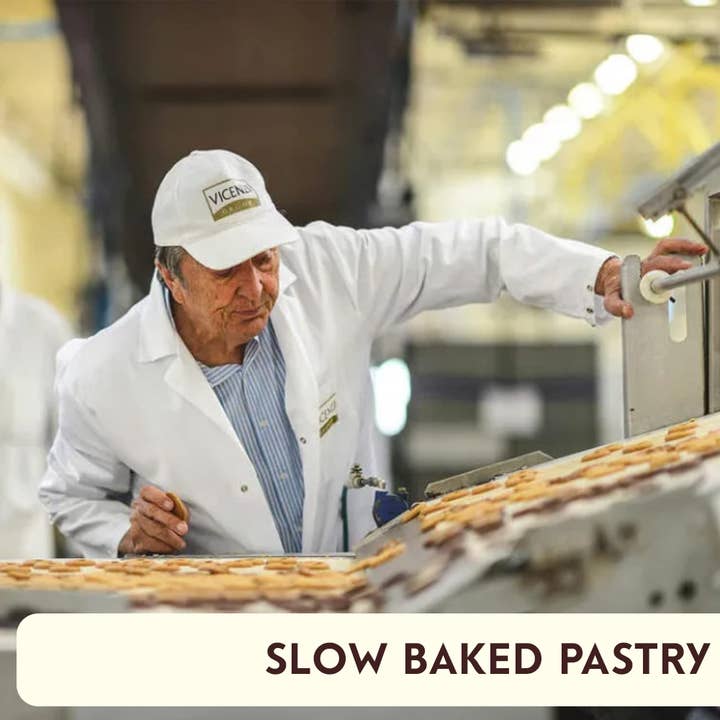 Vicenzi USA Inc. - Wholesale Cookie - Delizia Hazelnut, Hazelnut Cream Filled Puff Pastry, 125g4