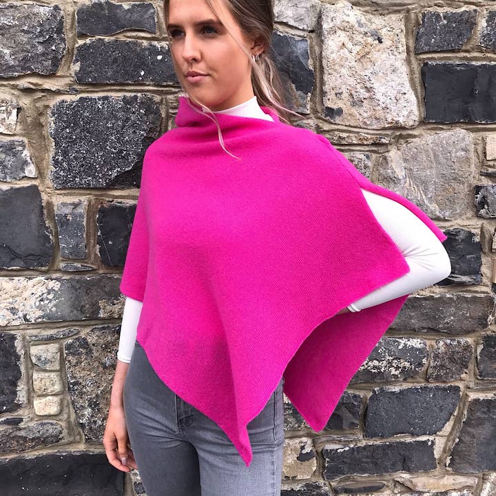 JBK Julie Schal in Hot Pink für den Großhandel von Janet Byrne Knitwear