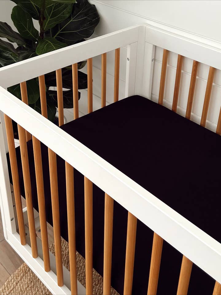 Sábana elástica para cuna, negra para venta al por mayor de SpearmintLOVE