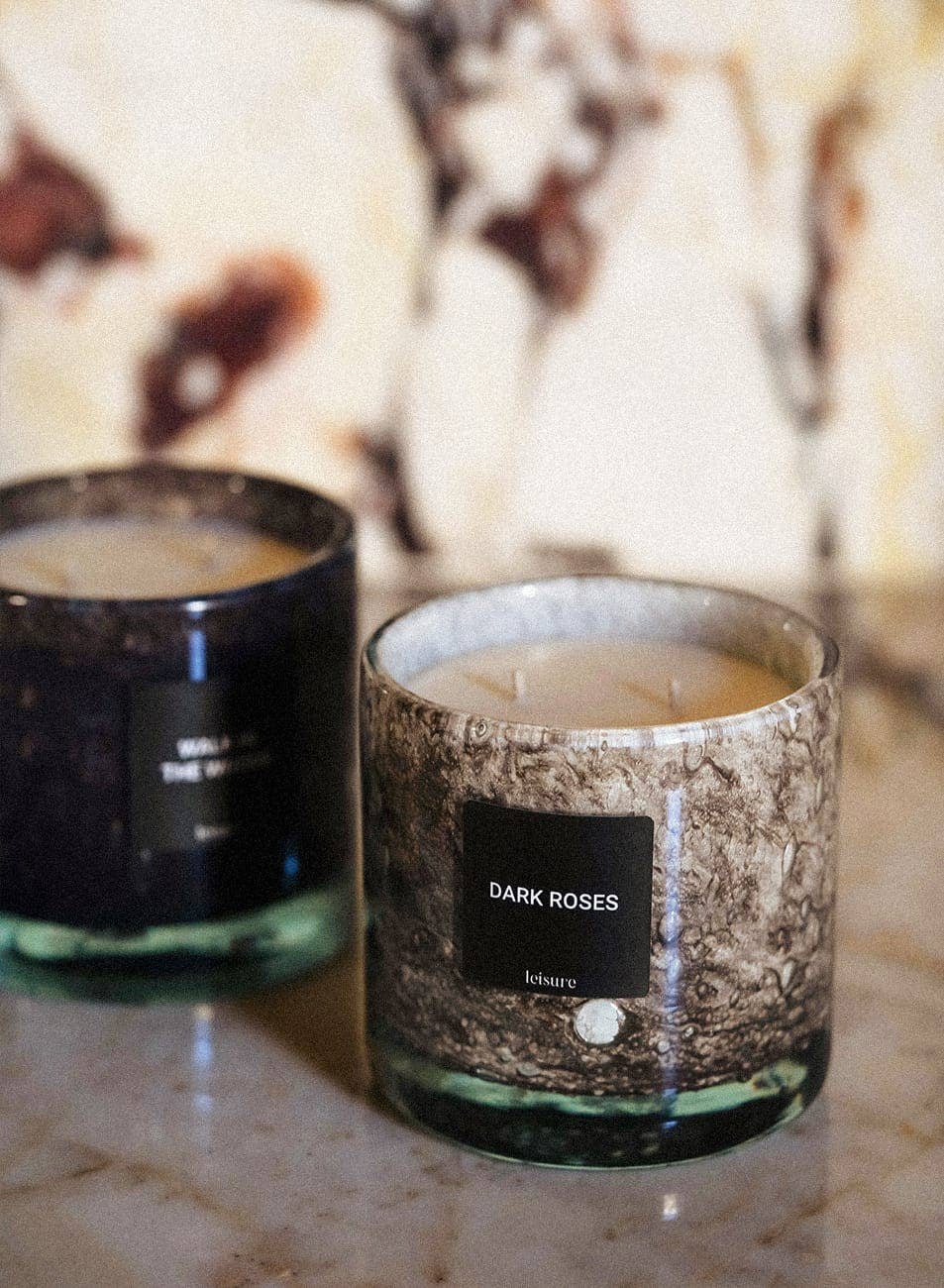 Beige Dark Roses - Scented Candle for wholesale on Faire3