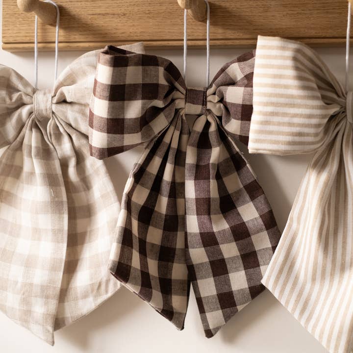 Hudson Home - Wholesale Decorative Tabletop Object - Cream and Beige Gingham Hanging Bow2
