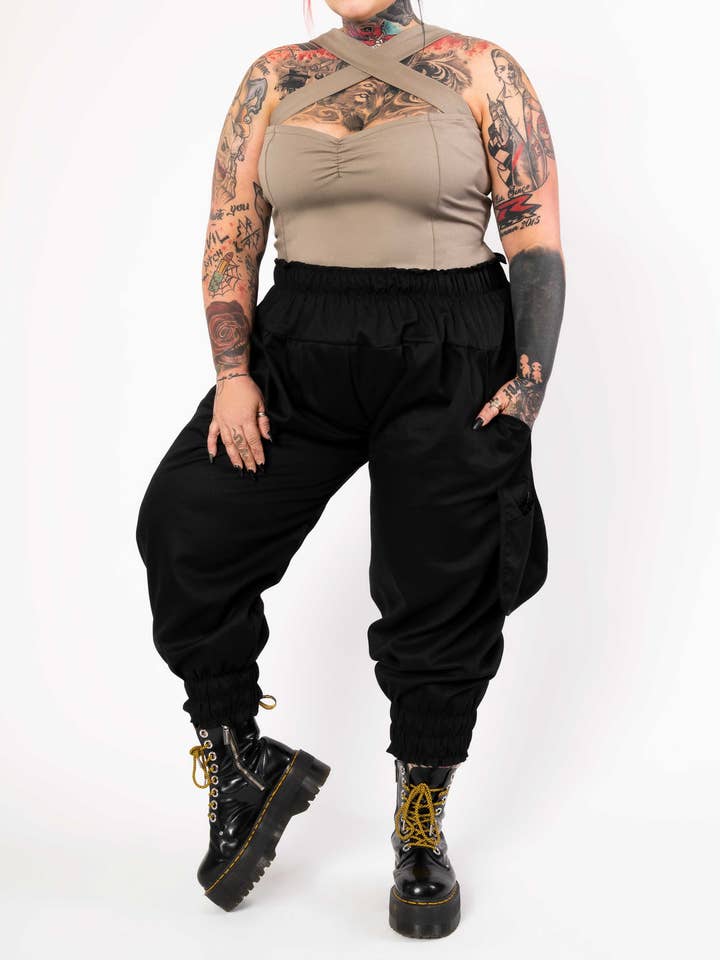 Gimmie Trouble pants - black for wholesale by Putré-Fashion