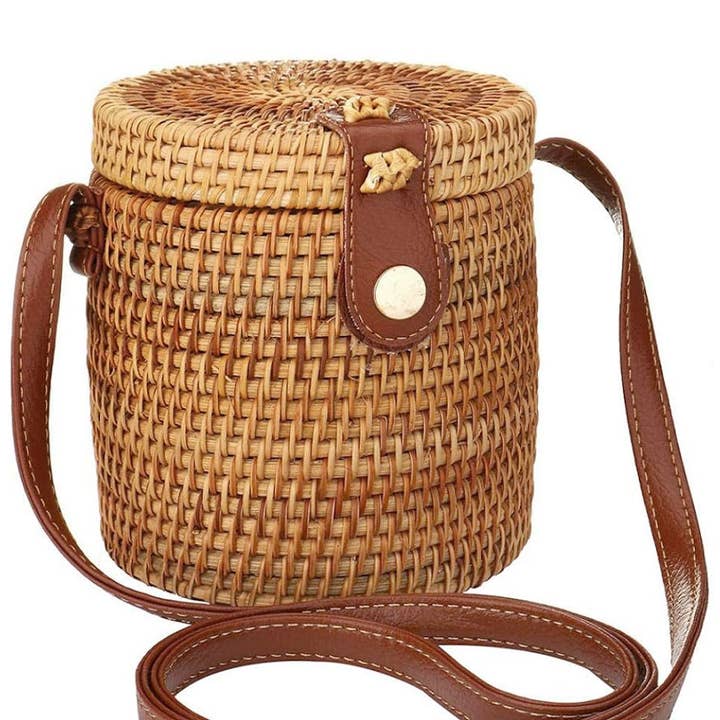 Cap Zone - Wholesale Crossbody Bag - Women's - Genuine Rattan Straw Basket Shell Crossbody Bag0