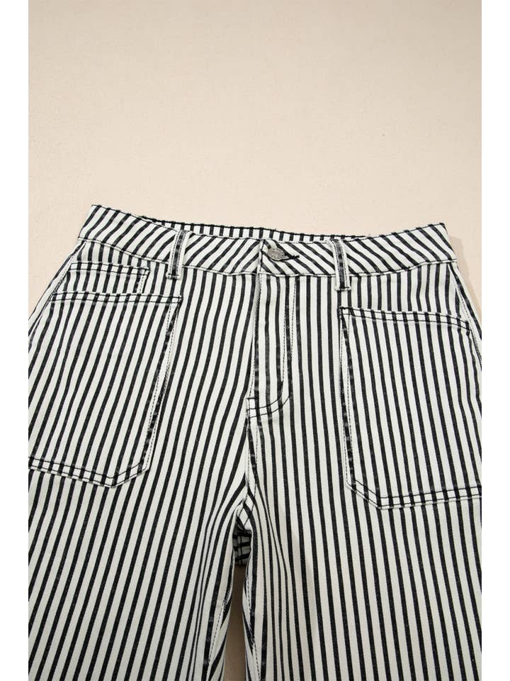 Rayures Noires Jean en denim à taille haute avec poche plaquée et coupe droite en vente sur Faire2