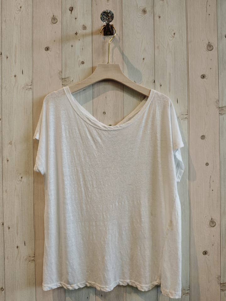 Linen & More - Wholesale T-Shirt - Women's - REF 2296 BASIC U-NECK T-SHIRT 100% LINEN8