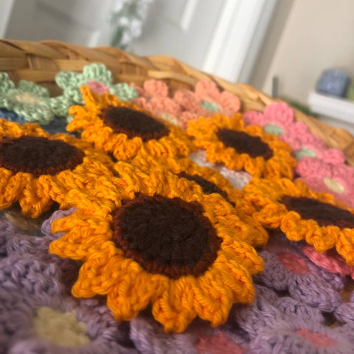 Ceramwitch - Wholesale Dangle Earrings - Crochet Sunflower Earrings3