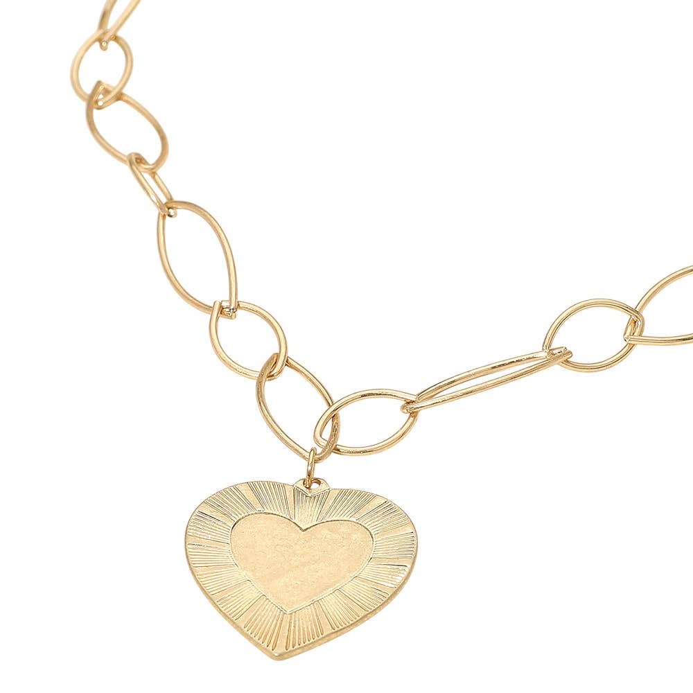 Sensibling Corp. - Wholesale Pendant/Charm Necklace - Bold Textured Heart Pendant Oval Link Chain Necklace1