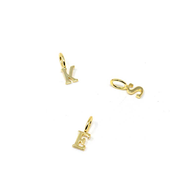 The Sis Kiss - Wholesale Individual Charm/Pendant - Solid Initial Charm