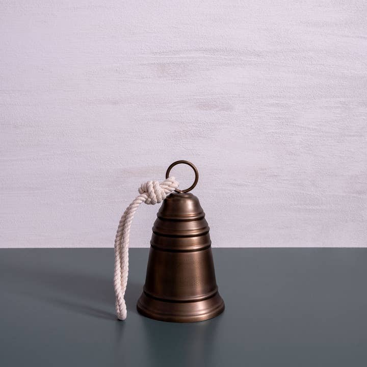 Made Market Co. - Venta al por mayor Decoración navideña - Campana Pequeña