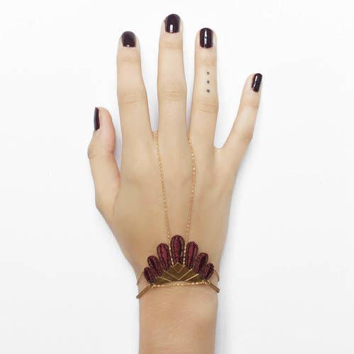 Bracelet Hikuli pour la vente par This Ilk