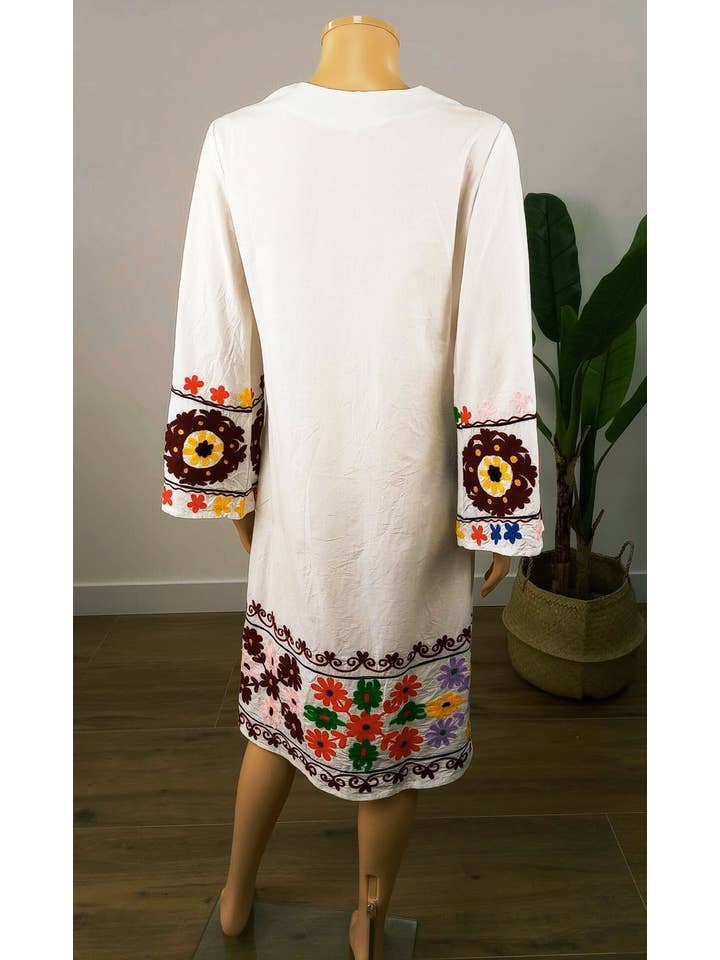 TABITHA - Vente Robe – femme - Robe brodée mexicaine au style bohème4