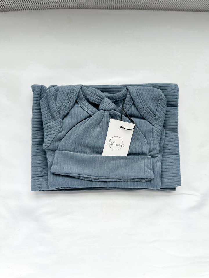 Bubbo & Co. – wholesale Clothing set – Baby – organic newborn going home ribbed set - ocean blue2