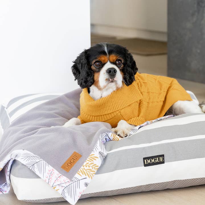 DOGUE Wildflower Fleece Dog Blanket Multi for wholesale by DOGUE