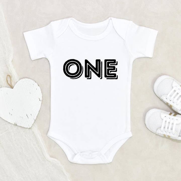 Modern Onesie zum ersten Geburtstag - Einteiler zum 1. Geburtstag - Einteiler für den ersten Geburtstag - Niedlicher Geburtstag für den Großhandel von NewBabyWishes