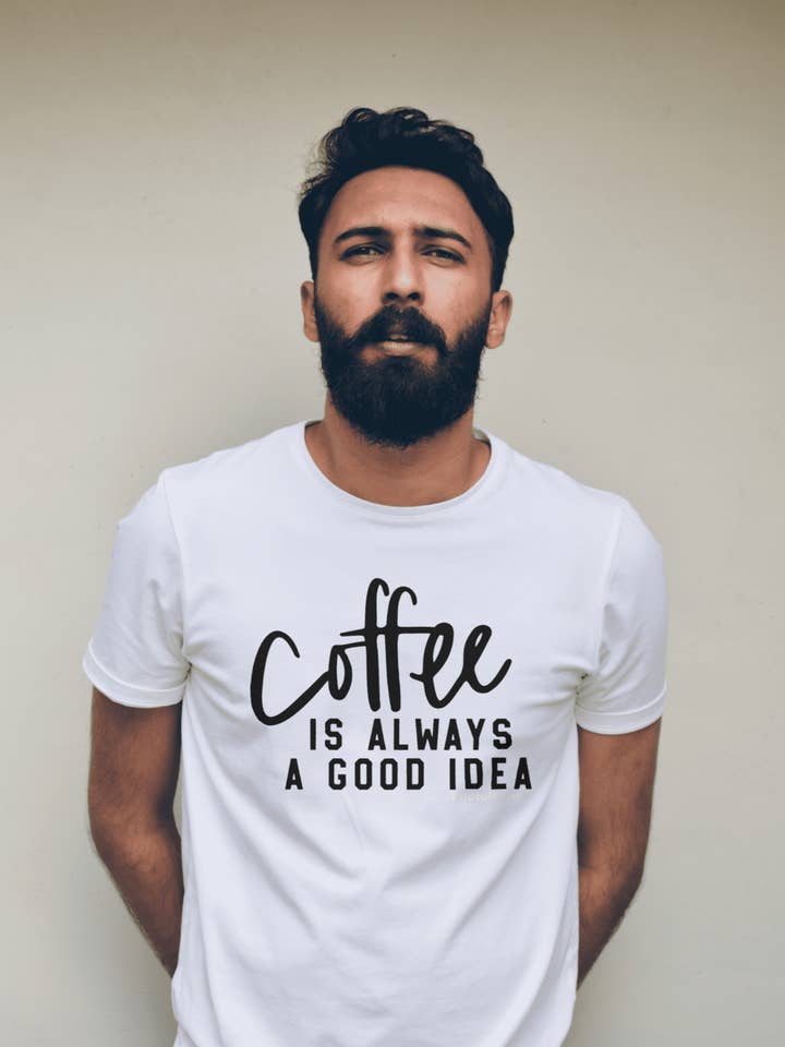 T-shirt imprimé café pour la vente par Hion