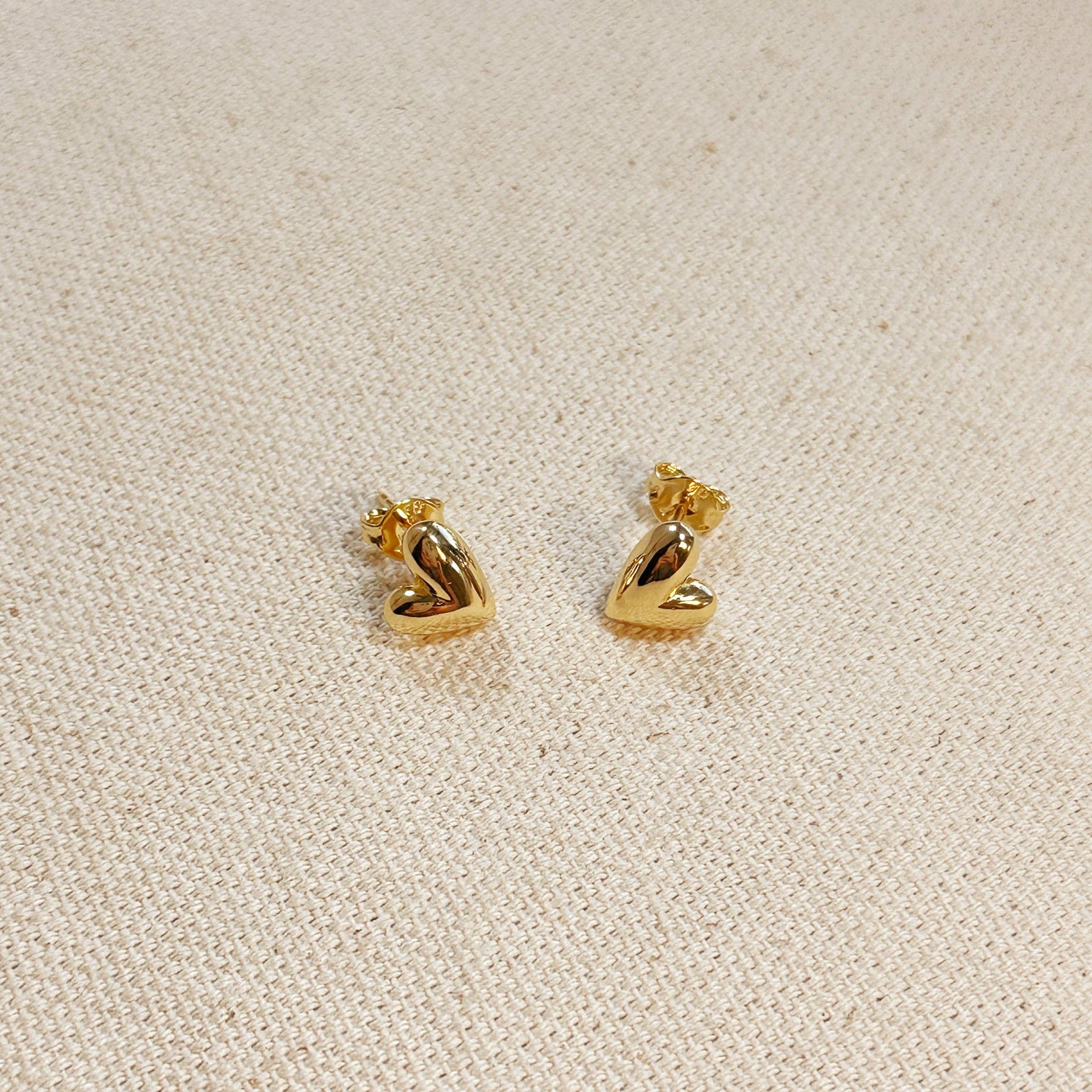 GoldFi - Venta al por mayor Pendientes de botón/aretes de poste - Pendientes pequeños con forma de corazón irregular2