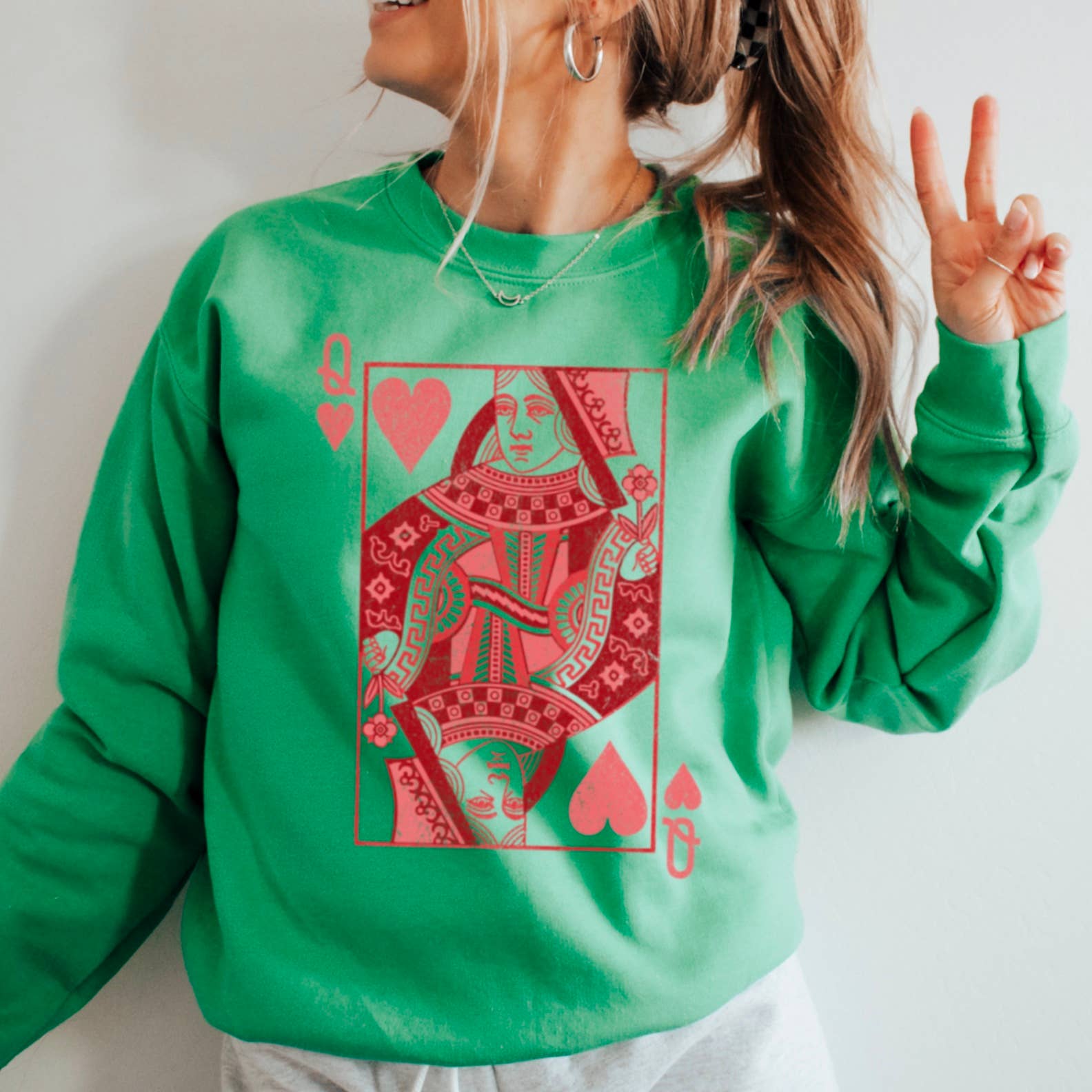 Shoppe SHC - Wholesale Graphic Sweatshirt - Women's - Queen Of Hearts Valentine Graphic Crewneck Sweatshirt11