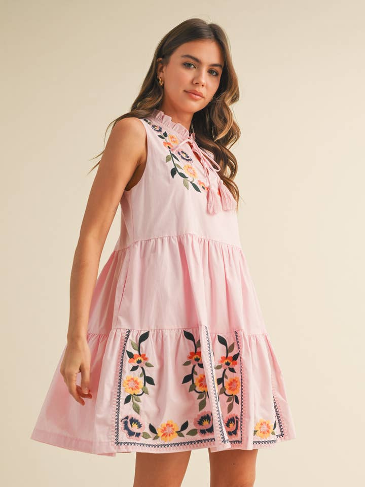 &MERCI - Wholesale Dress - Women's - FLORAL EMBROIDERY TIERED MINI DRESS MDR3841