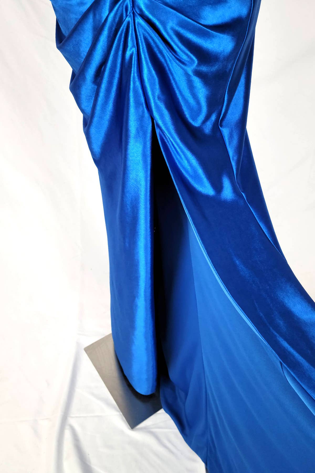 Chicas - Vente Robe de soirée – femme - Robe bustier en satin avec corset à perles et sequins C83114