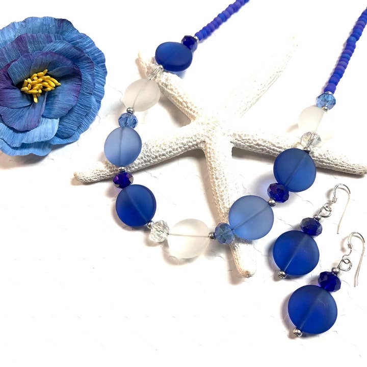 Kralen zeeglas ketting set in kobalt & maagdenpalm voor wholesale door Devi Creations