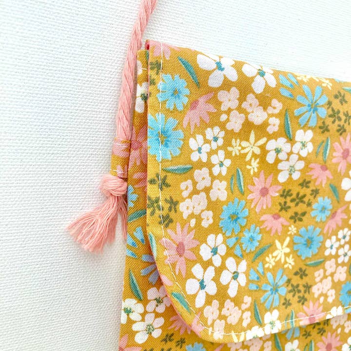 edeenut - Wholesale Crossbody Bag - Kids - Yellow purse, Kids mini messenger bag, Teen crossbody bag1