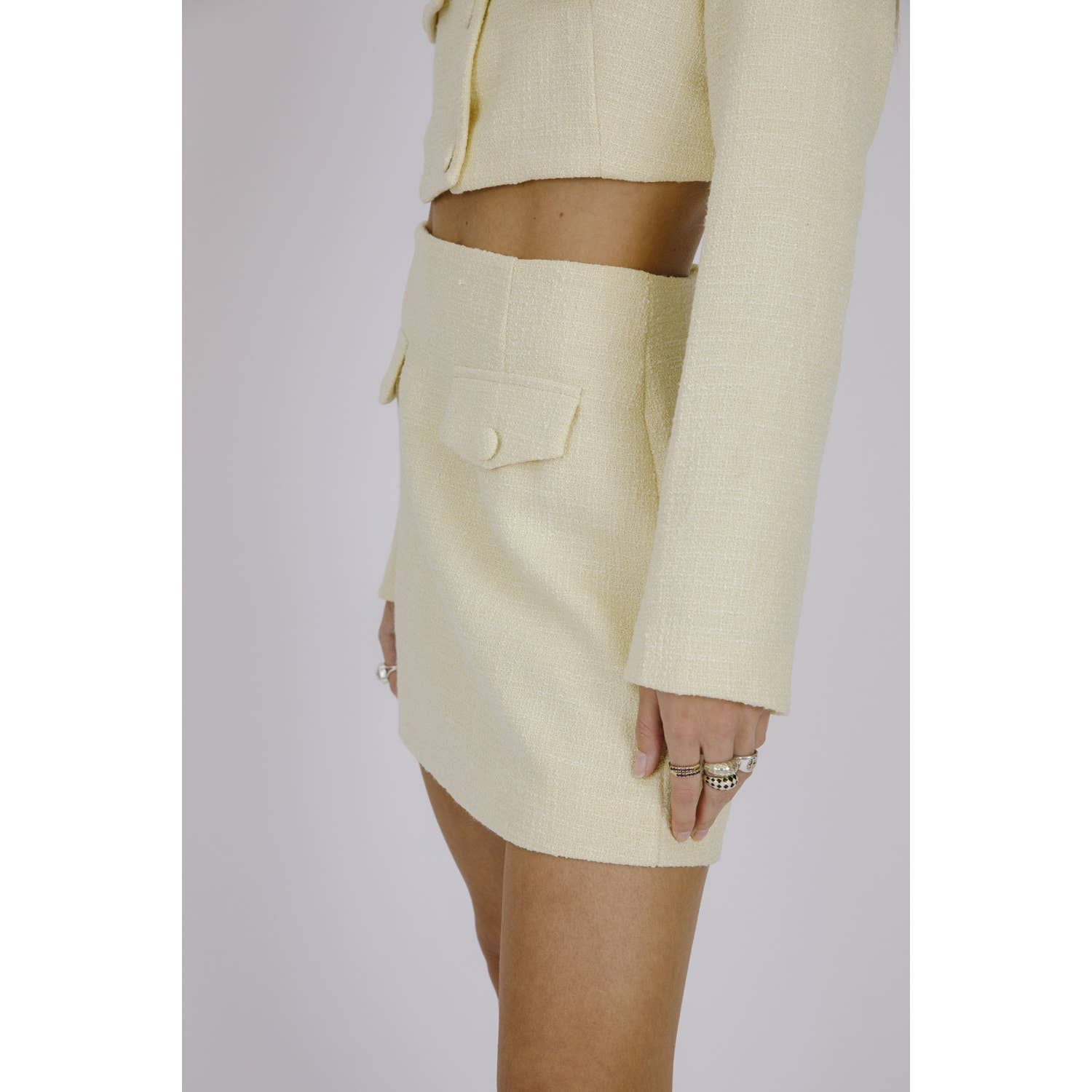 JAUNE LS2412- MINI-JUPE PASTEL MONOCHROME EN TWEED en vente sur Faire5
