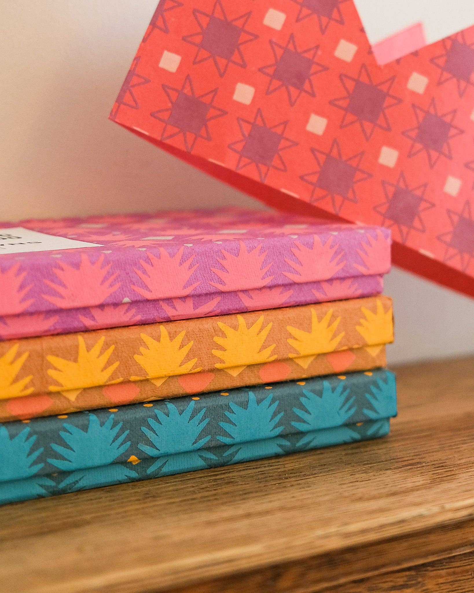 East End Press - Venta al por mayor Sombreros/coronas de fiesta - Coronas de Papel Azul7