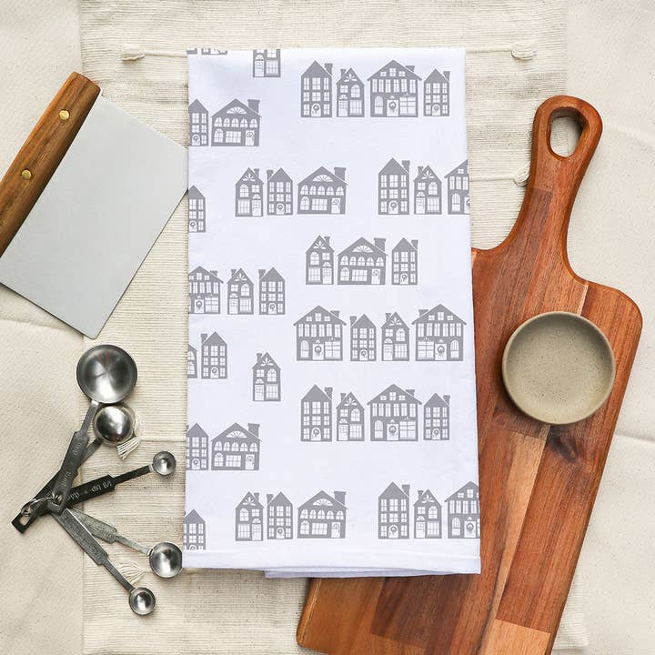 Muse Textiles - Wholesale Tea Towel - Tea Towel in Holiday Houses, Cotton2