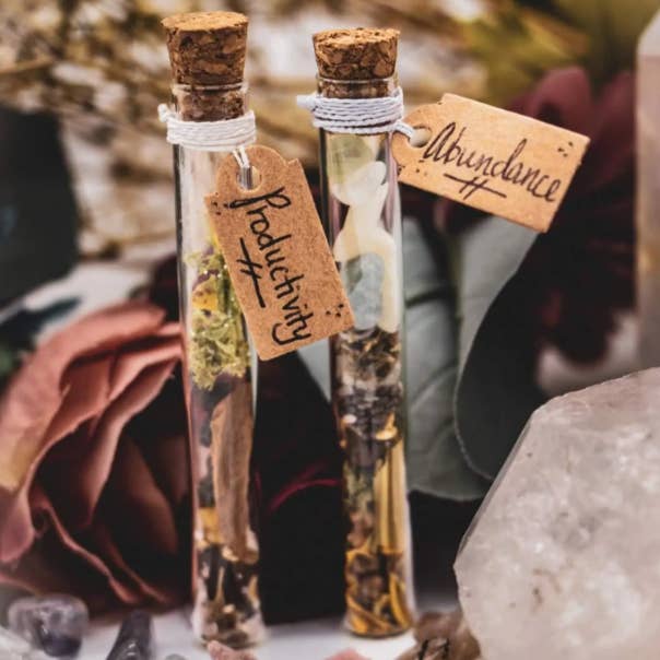 The Pleiadian Altar – wholesale Meditation supplies – Abundance Spell Vial1