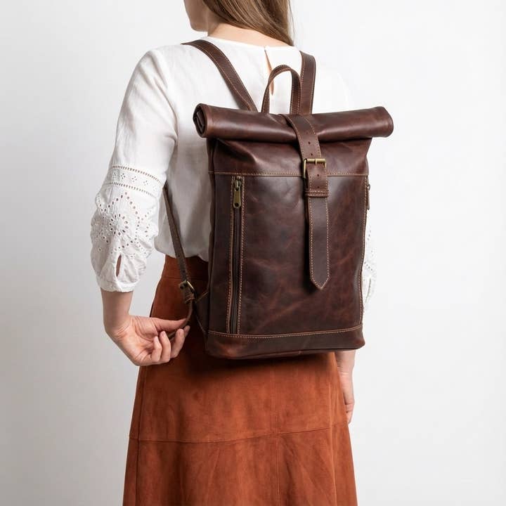 Melecraft - Wholesale Backpack - Unisex - Vintage Style Leather Roll Top Backpack - Rustic Travel Bag3
