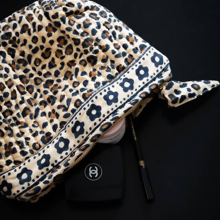 Love Explorers – Großhandel Schmink-/Kosmetiktasche – Make-up-Tasche - beige Leopard10