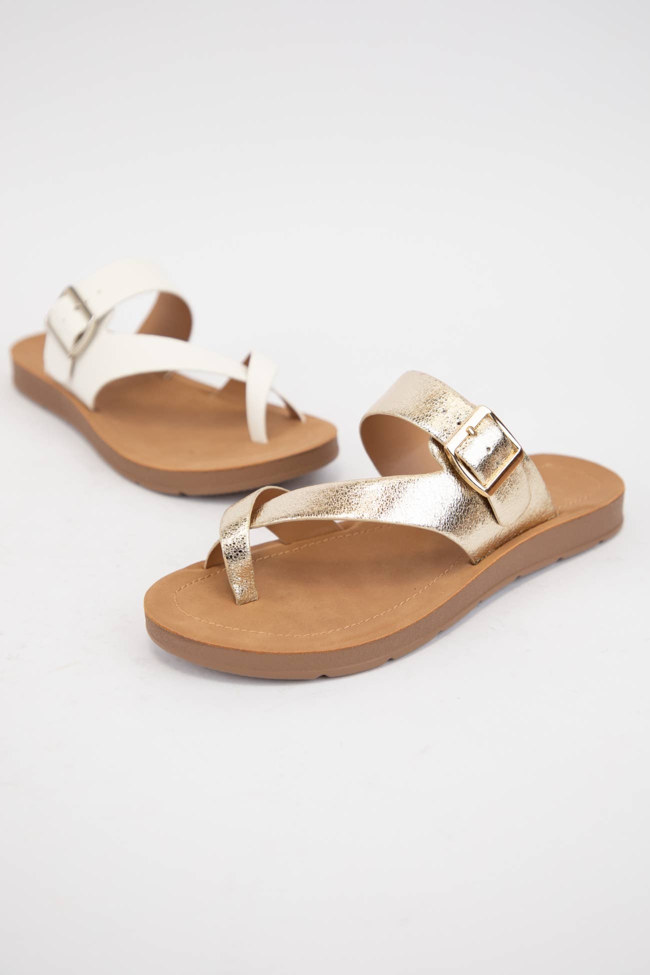 CCOCCI - Vente Sandales – femme - SANDALES CONFORTABLES À SEMELLE CROISÉE STORM AVEC BRIDE ENTRE-DOIGTS8