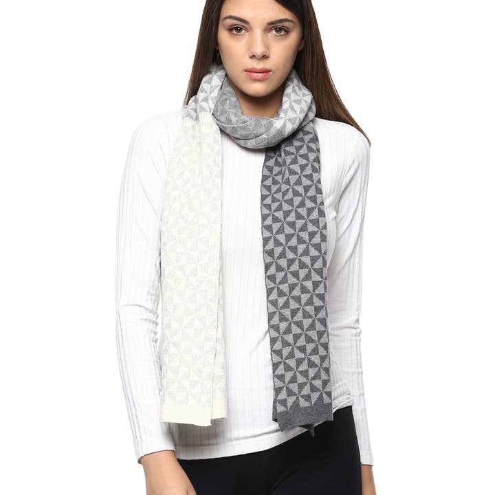 Écharpe en coton tricoté Windfarm pour la vente par Darzzi