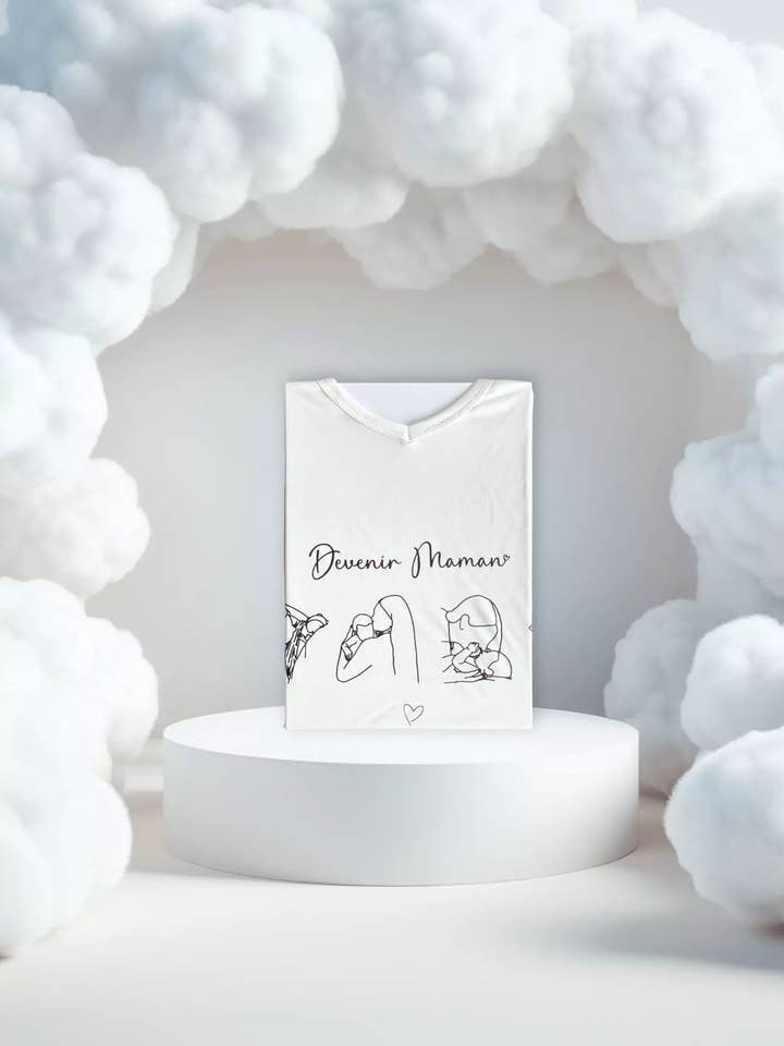 Presente para uma jovem mãe: T-shirt "Tornar-se Mãe" por atacado de Modani Paris