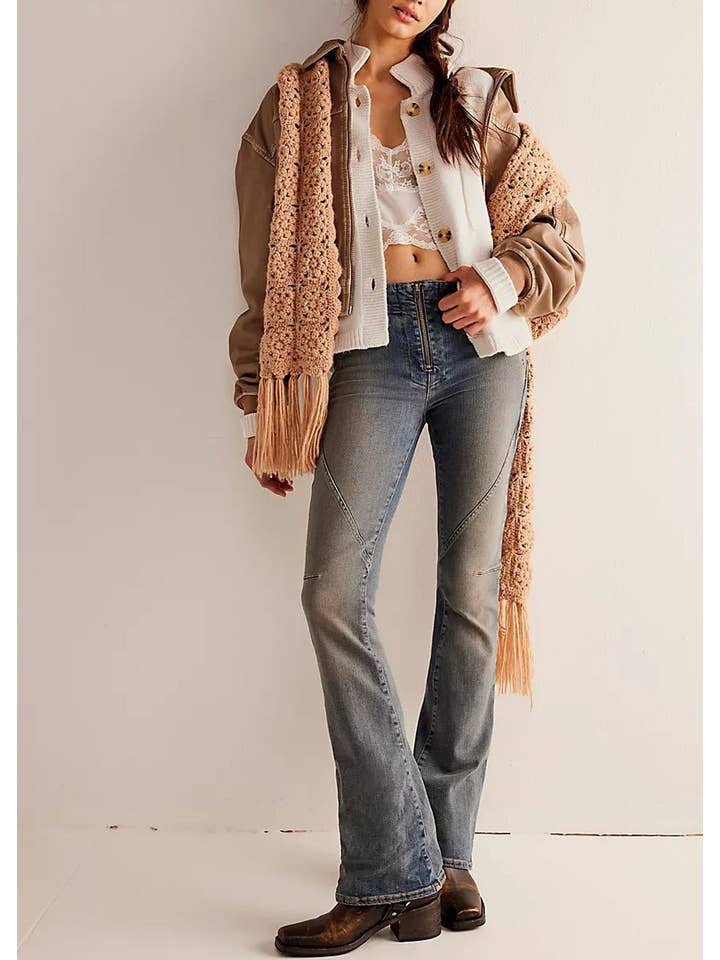 Lark & Lily Boutique - Wholesale Cardigan - Women's - Chic Knitted Button-Down Cardigan with Stand Collar