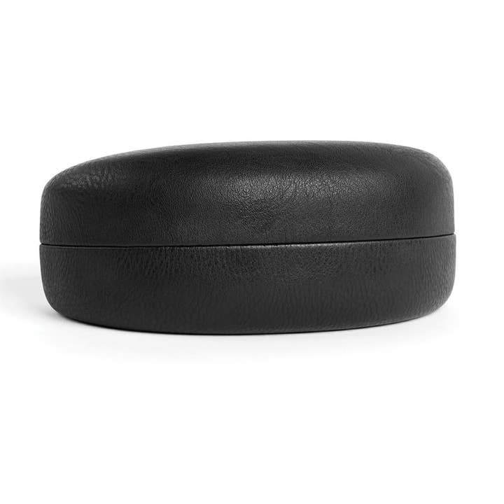 Clamshell Case with Cleaning Cloth for wholesale by COCO + CARMEN