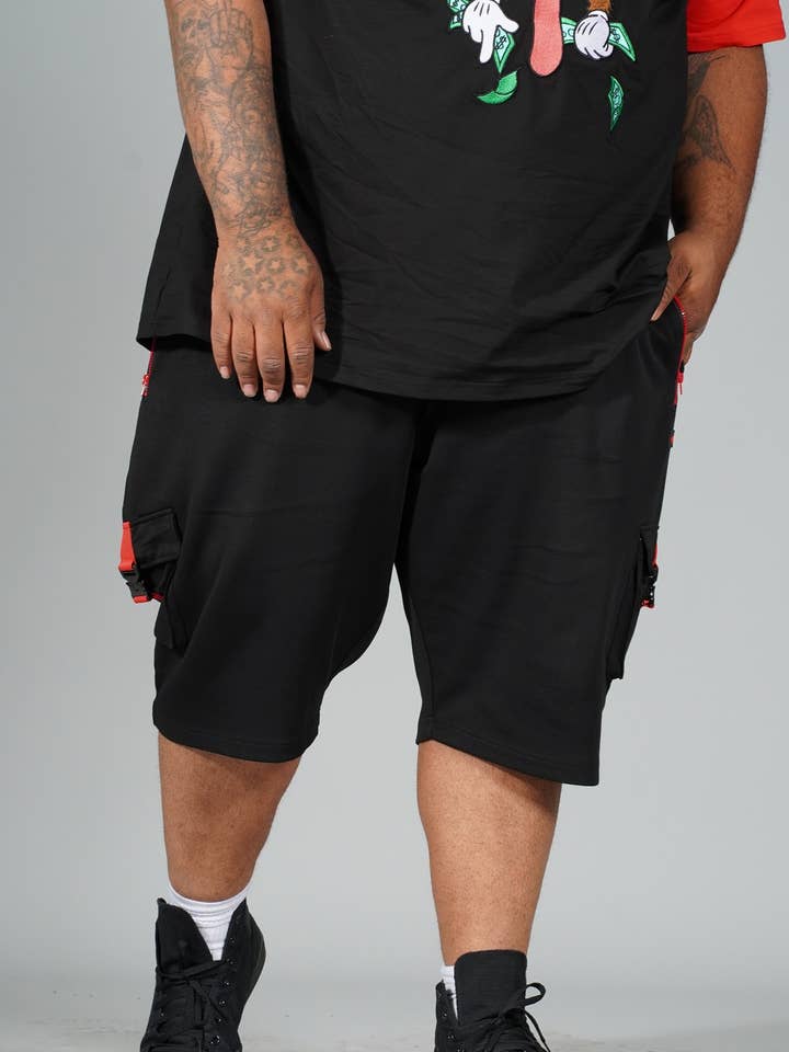 M670 Tech Fleece Cargo Shorts-Black for wholesale by Makobi