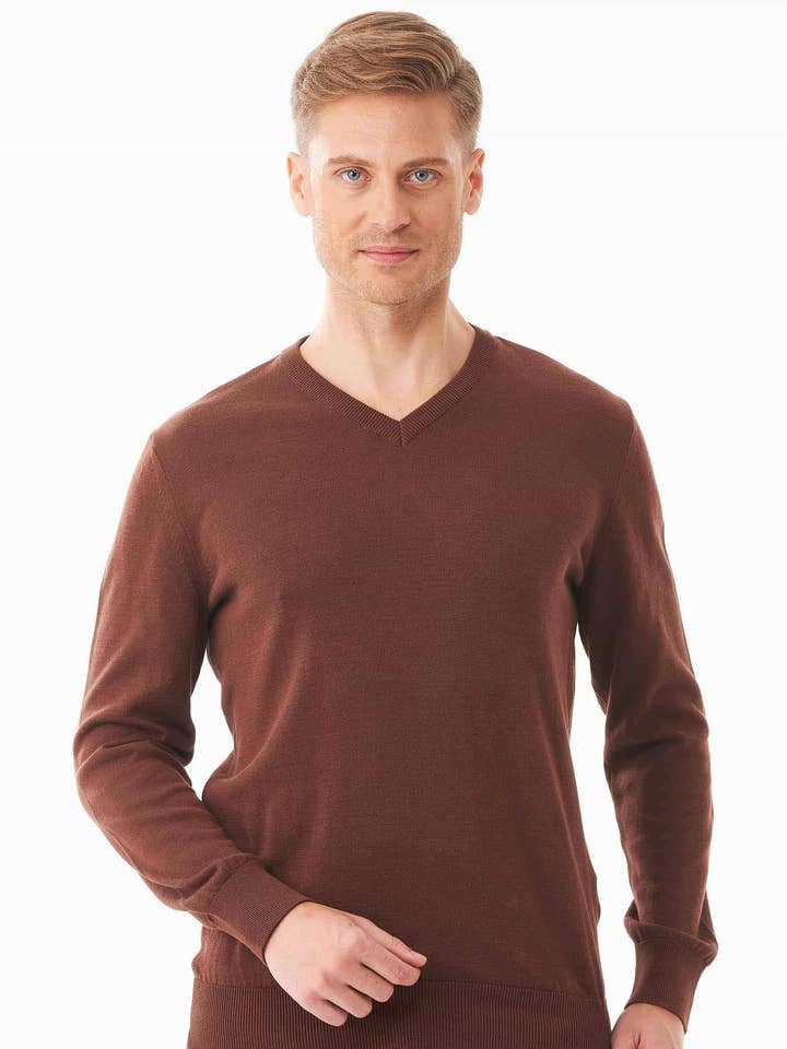 Pullover aus Bio-Baumwolle mit V-Ausschnitt for wholesale by ORGANICATION