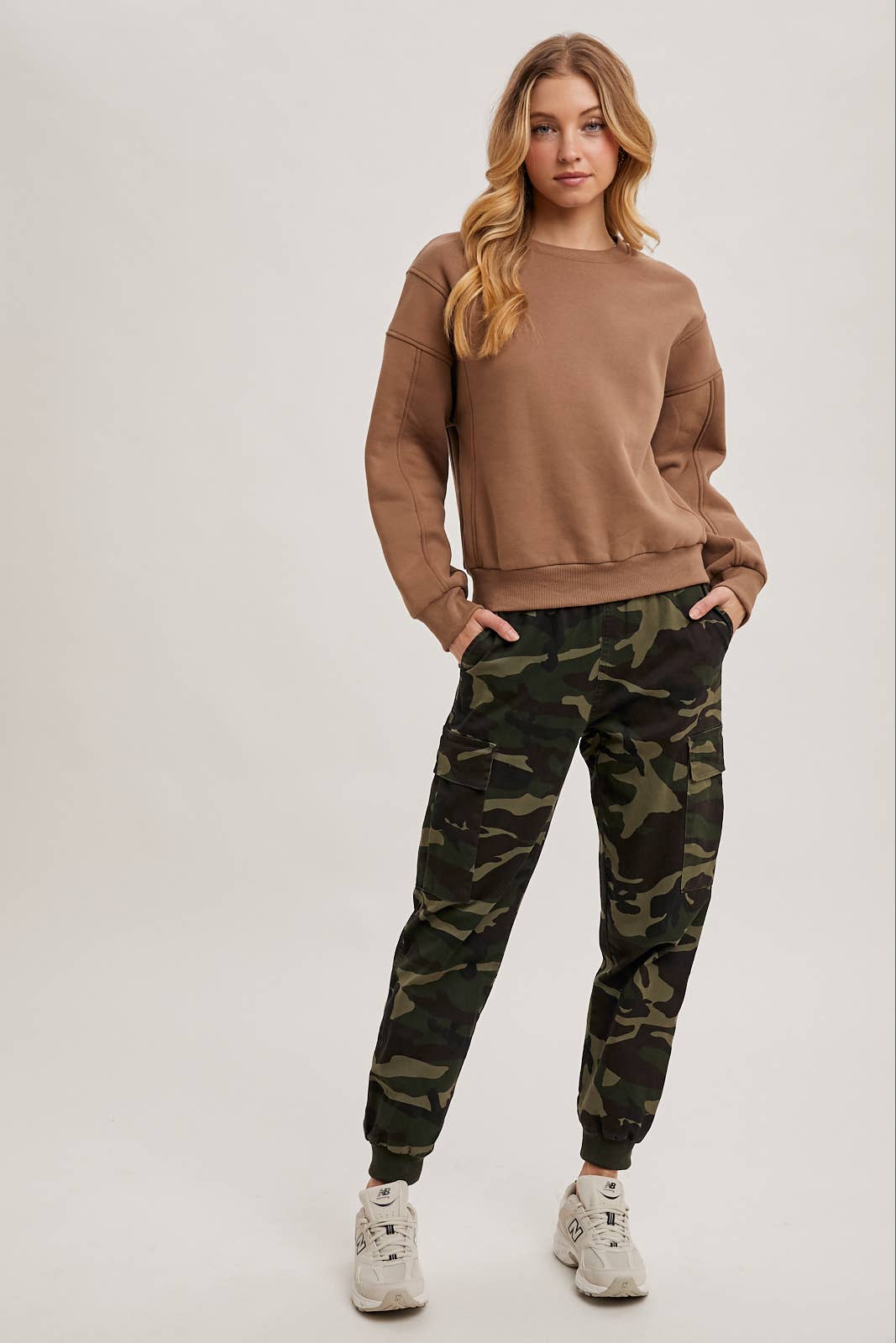 Bluivy – Calças - Mulher por atacado – CALÇAS CAMO CARGO JOGGER18