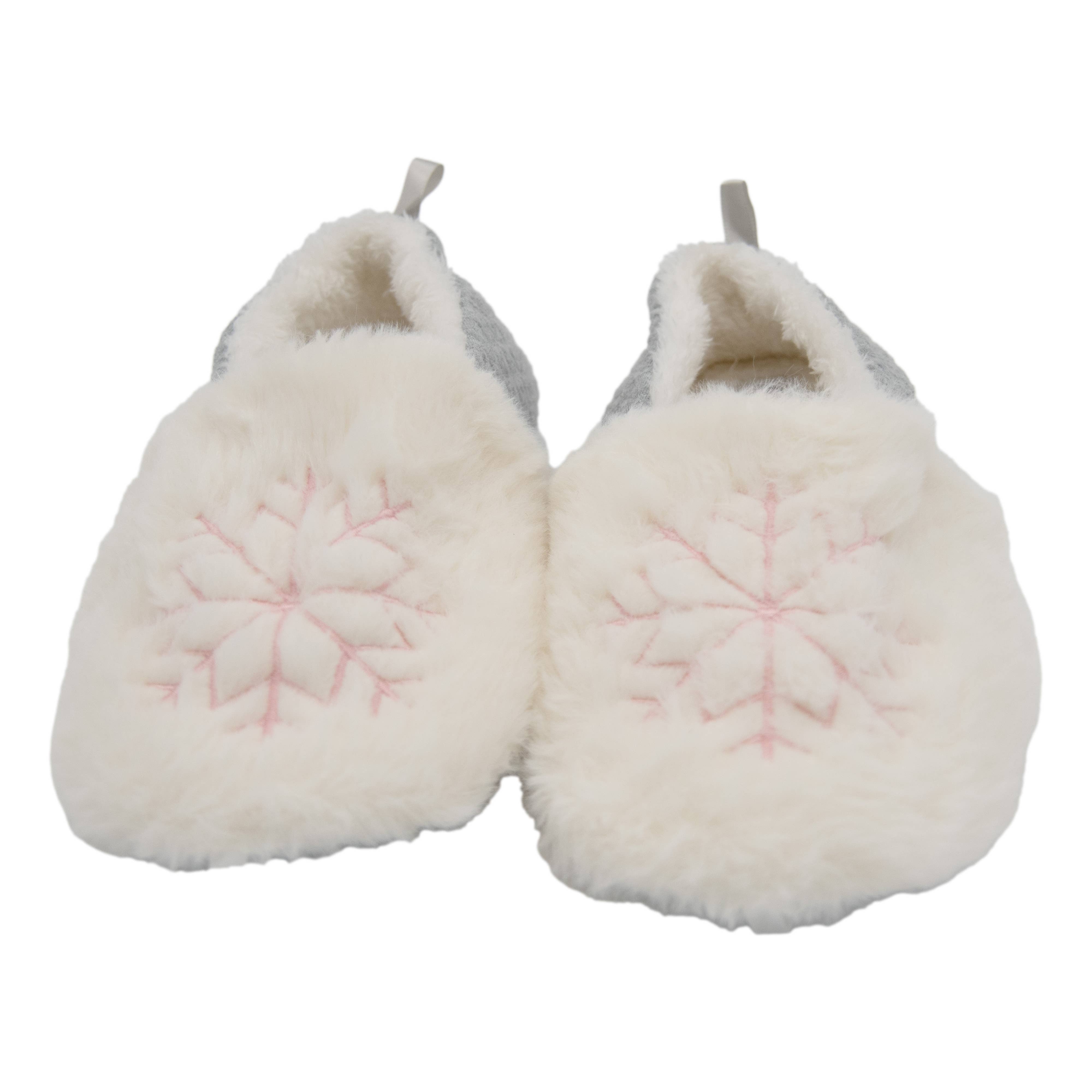 High Desert Gear - Wholesale Slippers - Women's - Winter Snowflake Cozy Slippers1
