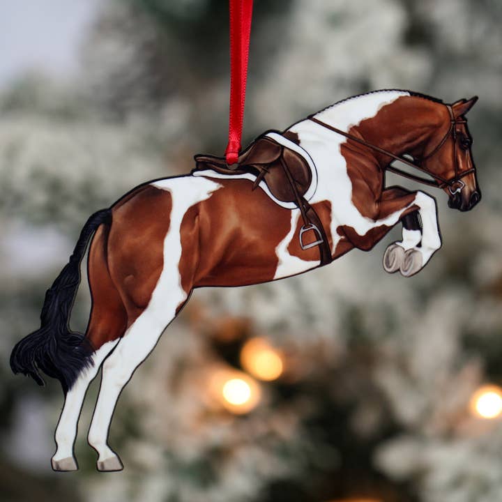 Ornement équestre cheval hunter tobiano bai pour la vente par Classy Equine