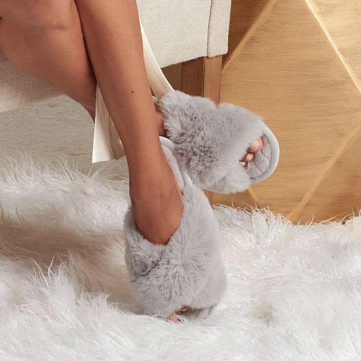 Faceplant Dreams - Wholesale Slides - Women's - Faceplant Dreams Furry Slides