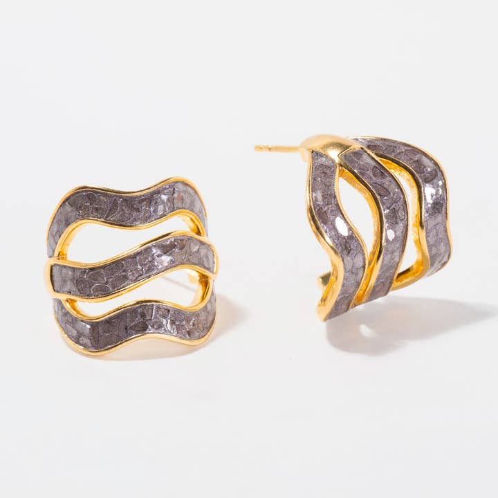 Boucles d'oreilles créoles en vermeil doré Zoya pour la vente par Shana Gulati Jewelry