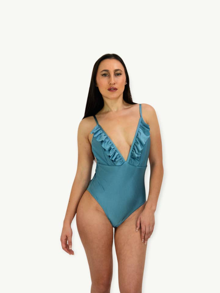 Maillot de bain à volants pour la vente par Kiniby