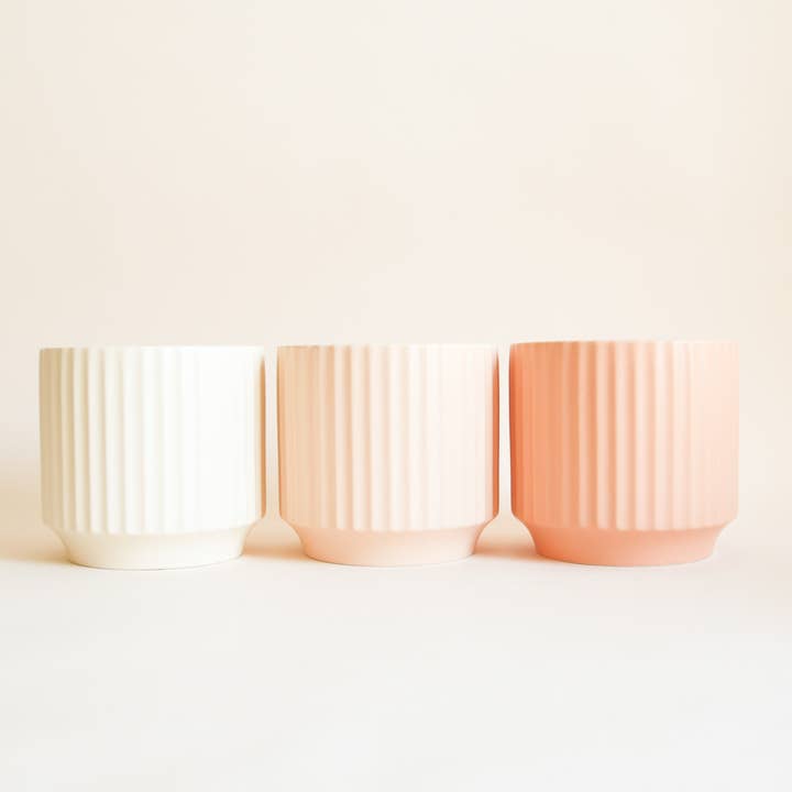 Jungle Club - Wholesale Plant Pot - Monroe Planter | Vintage White4