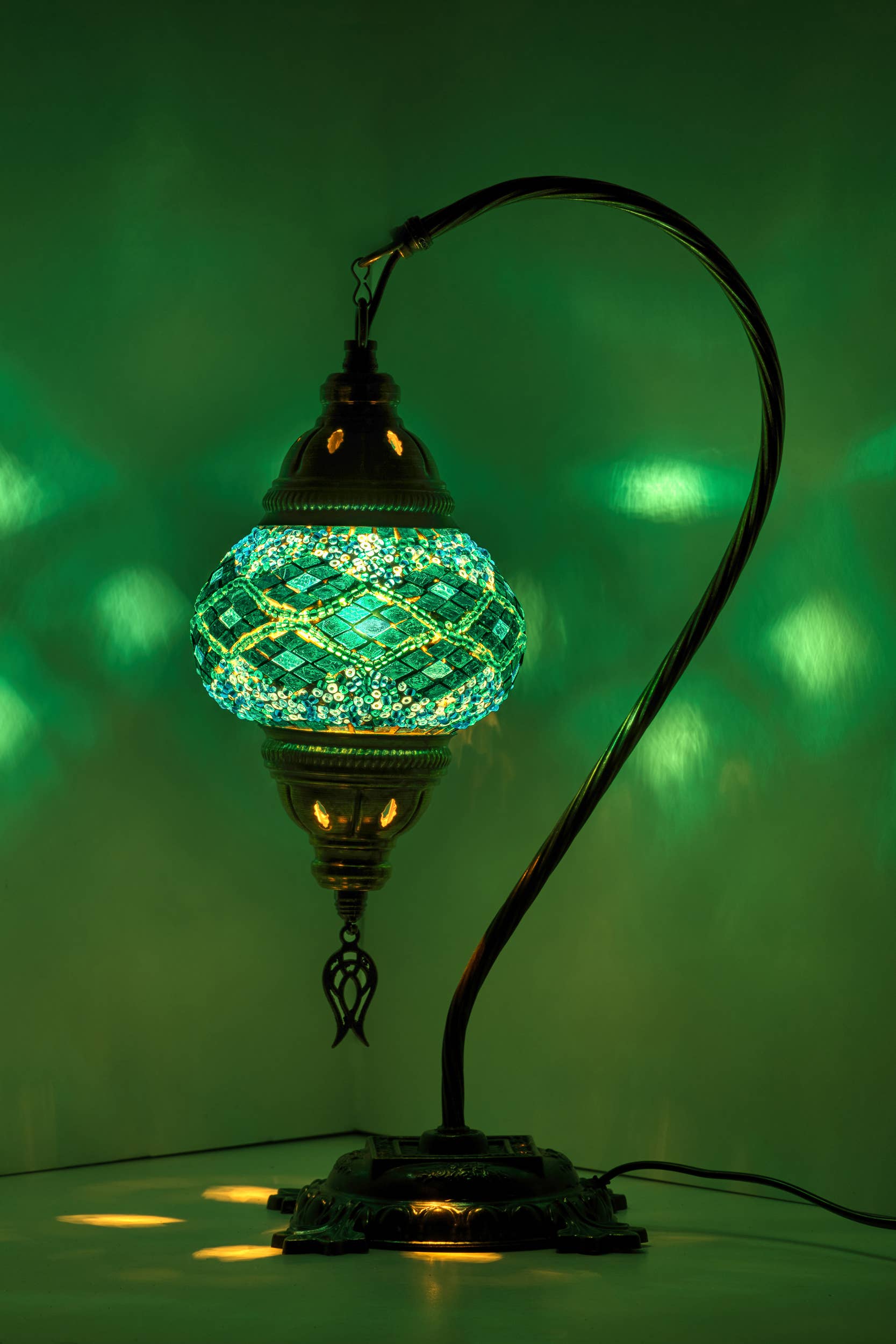 KAFTHAN - Wholesale Accent/Desk Lamp - Swan Neck Mosaic Lamps | Christmas & Holiday Decor Lighting21