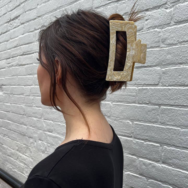 Butter Beauty - Wholesale Hair Clip - Women's - XL Claw Hair Clip 13CM2